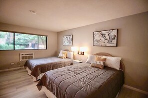 1 bedroom, iron/ironing board, internet, bed sheets