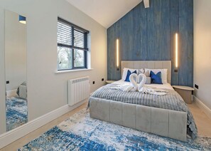 2 bedrooms, free WiFi - 2 bedroom accommodation in South Duffield, Nr York (South Duffield, Nr York)