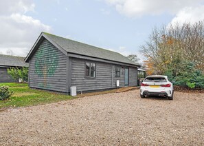 Exterior - 2 bedroom accommodation in South Duffield, Nr York (South Duffield, Nr York)