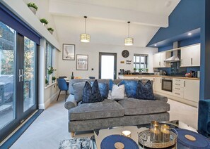 Living area - 2 bedroom accommodation in South Duffield, Nr York (South Duffield, Nr York)