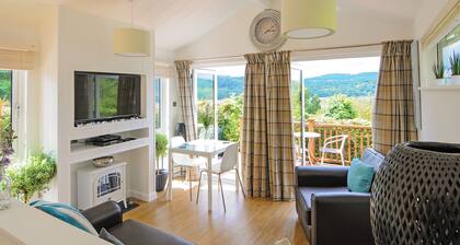 Lodge with one king-size double with TV.