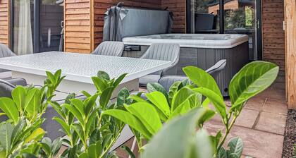 A beautiful bespoke lodge perfect for a family escape with pets.
