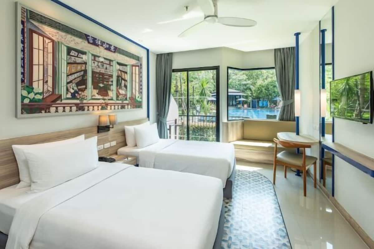 In-room safe, desk, laptop workspace, blackout curtains