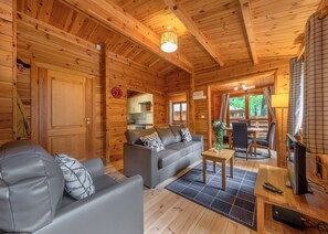 Living area - Woodland Beech Lodge (Ellesmere)