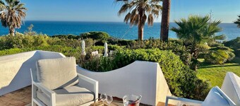 Casa Eureca, villa with private pool at Algarve Clube Atlântico