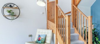 Stunning two storey contemporary lodge on the edge of the lake.