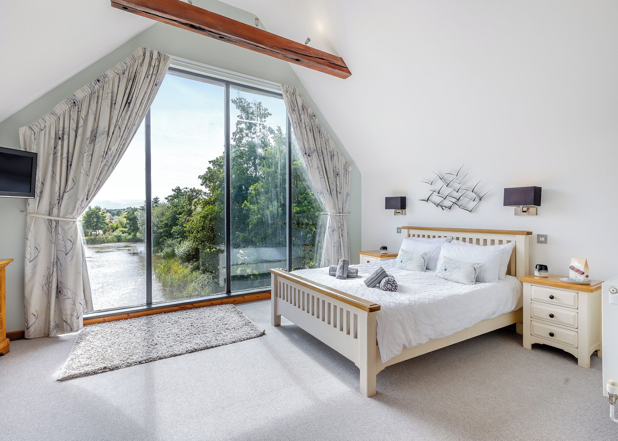 2 bedrooms, free WiFi