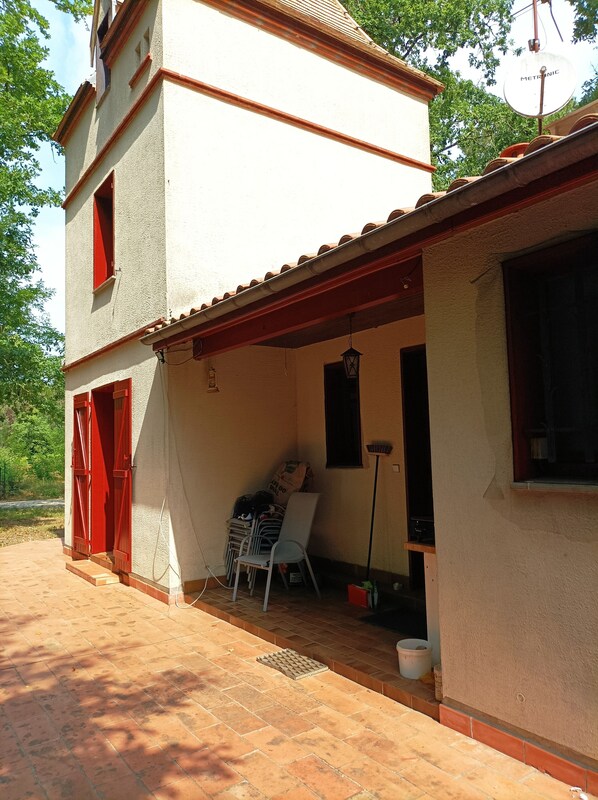 Exterior