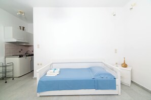 1 bedroom, free WiFi, bed sheets - Aegean View Bliss Suite - The Ultimate Escape with a View! (Naxos)