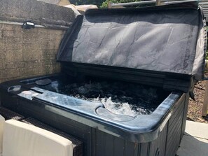 屋外スパ浴槽