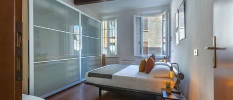 1 bedroom, iron/ironing board, bed sheets