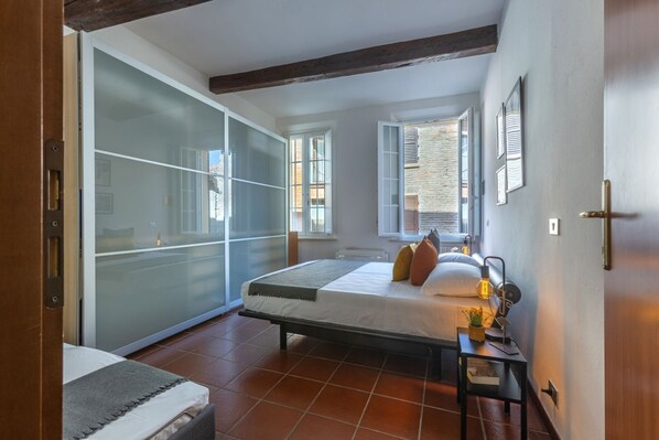 1 bedroom, iron/ironing board, bed sheets