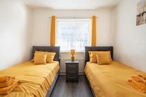 House | 2 bedrooms, free WiFi, bed sheets - Cosy House Near lea Hall Train Station bhx nec nia (Birmingham)