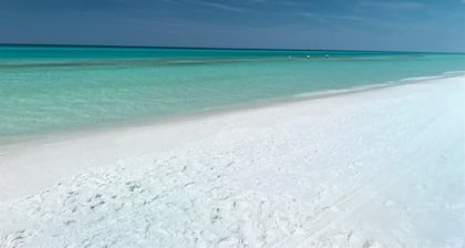 GULF FRONT VIEWS-1st Floor-Renovated-Private Beach