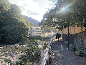 Enceinte de l’hébergement