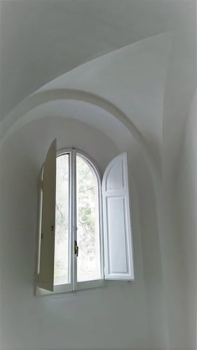 2-bed House in Rome Near Coliseum