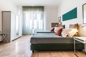 4 多间卧室、熨斗/熨衣板、免费 WiFi、床单