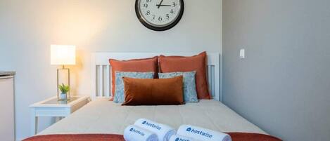 1 soverom, strykejern/-brett, wi-fi og sengetøy