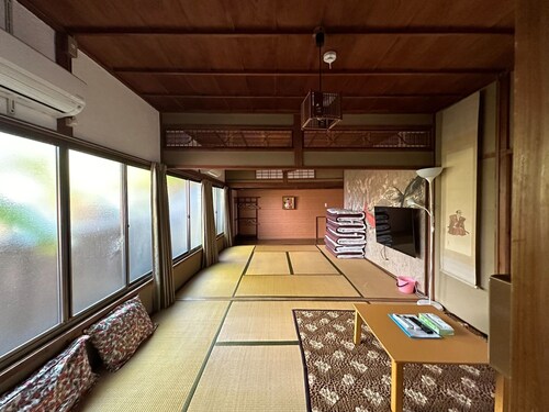 1LDK cottage old private house B Comes with a special cypress bath / Numazu Shizuoka