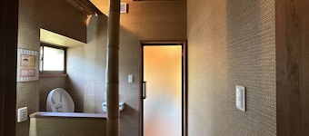 1LDK cottage old private house B Comes with a special cypress bath / Numazu Shizuoka