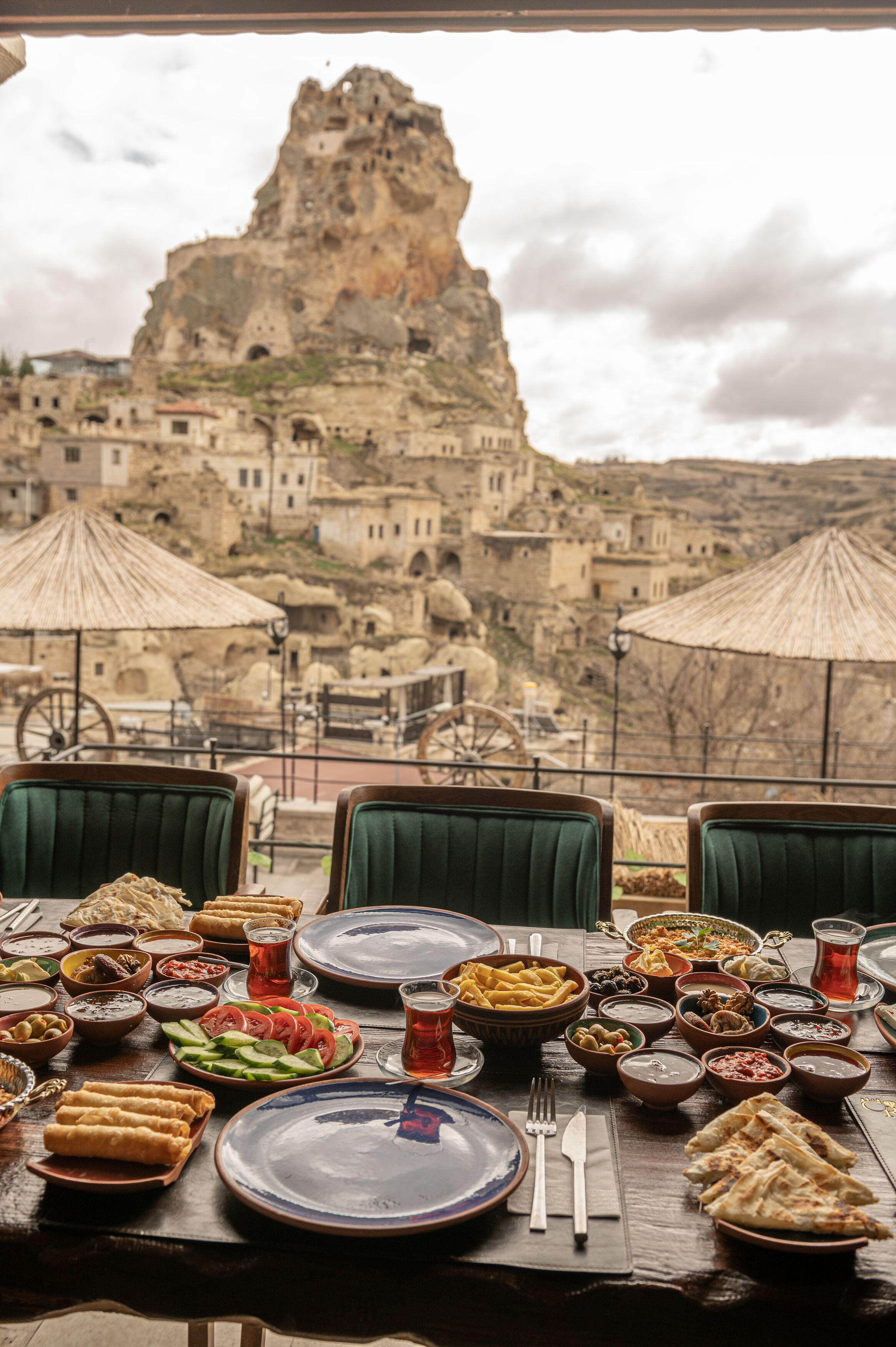 free daily full breakfast