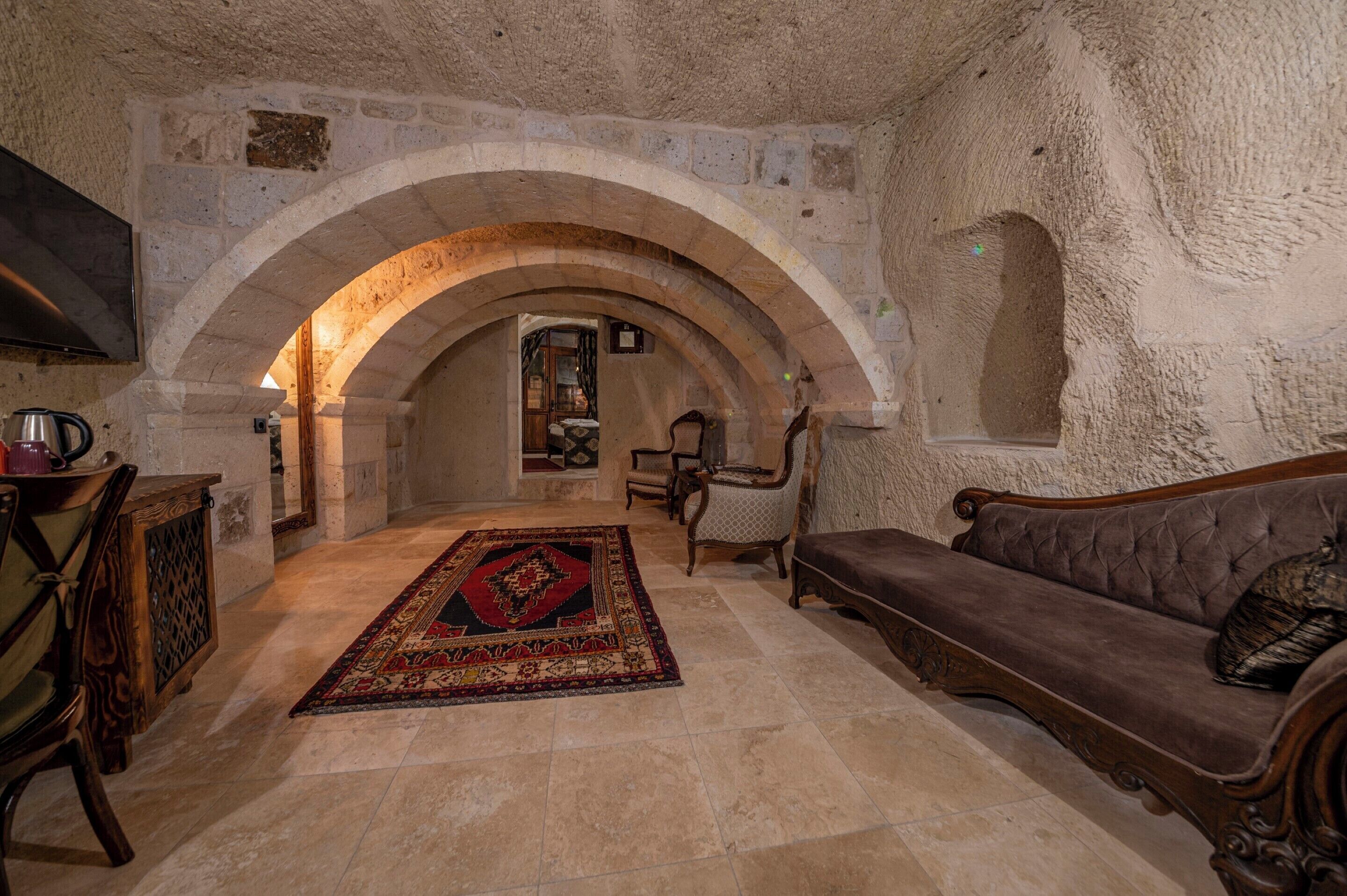 deluxe suite | 1 bedroom, premium bedding, free minibar items, individually decorated