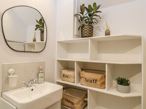 Casa de campo | 1 habitación, decoración personalizada y muebles diferentes