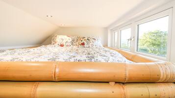 1 bedroom, individually decorated, individually furnished, free WiFi