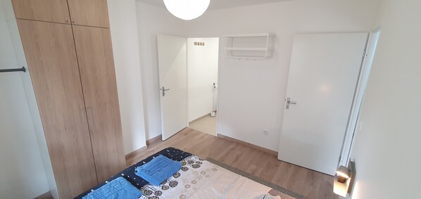 1 bedroom, iron/ironing board, free WiFi, bed sheets