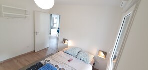 1 chambre, fer et planche Ă repasser, Wi-Fi gratuit, draps fournis