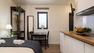 1 soverom, strykejern/-brett, reiseseng for barn og wi-fi