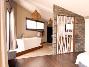 3 soverom, strykejern/-brett, reiseseng for barn og wi-fi