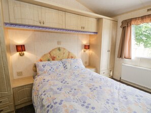 2 bedrooms, individually decorated, individually furnished, free WiFi - Grange Caravan (Llangollen)
