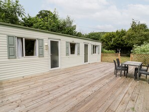 Property grounds - Grange Caravan (Llangollen)