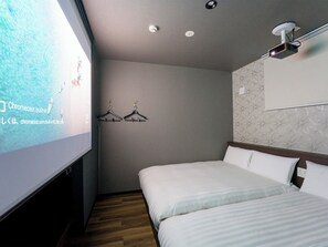 1 bedroom, desk, free WiFi, bed sheets