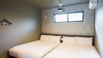 1 quarto, escrivaninha, Wi-Fi de cortesia, roupa de cama