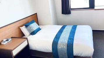 1 bedroom, desk, WiFi (free), bed sheets