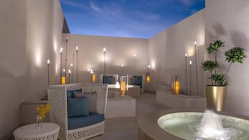 Çiftler için bakım odaları, hamam, vücut bakımı, sıcak taş masajı