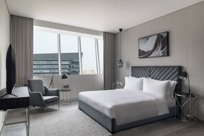 高档床上用品、羽绒被、加厚床垫、迷你吧