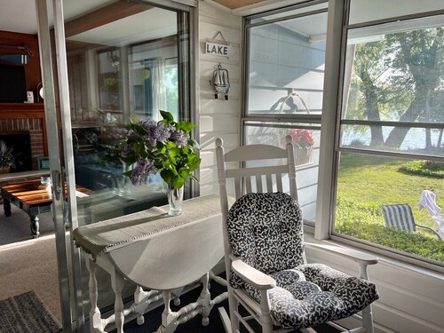 Direct Lake Leelanau  Sunset view, Fire pit, grill, dock, boat lift , dog ok