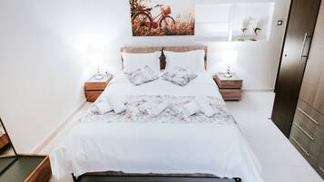 Deluxe-huoneisto, useita makuuhuoneita, keittiö, kaupunkinäköala | 2 makuuhuonetta, silitysrauta/-lauta, ilmainen Wi-Fi