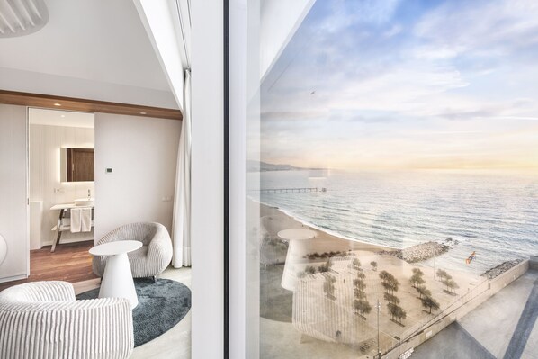 Minibar, Schreibtisch, schallisolierte Zimmer, kostenloses WLAN