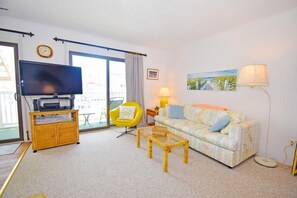 TV, DVD player - Bridgepoint II 5D-Bayfront 94th St, Free WiFi, Pool, W/D, AC (Ocean City)