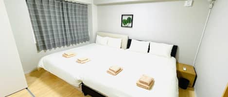 3 多间卧室、免费 WiFi、床单