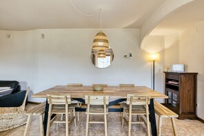 Dining - Villa "Castell Mirto" with Private Pool, Terraces & Wi-Fi (Calonge)