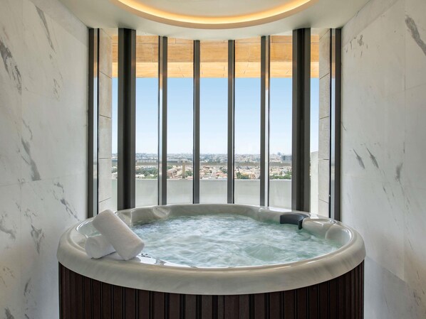 Body treatments, deep-tissue massages, Swedish massages, body wraps - Swissotel Living Jeddah (Jeddah)