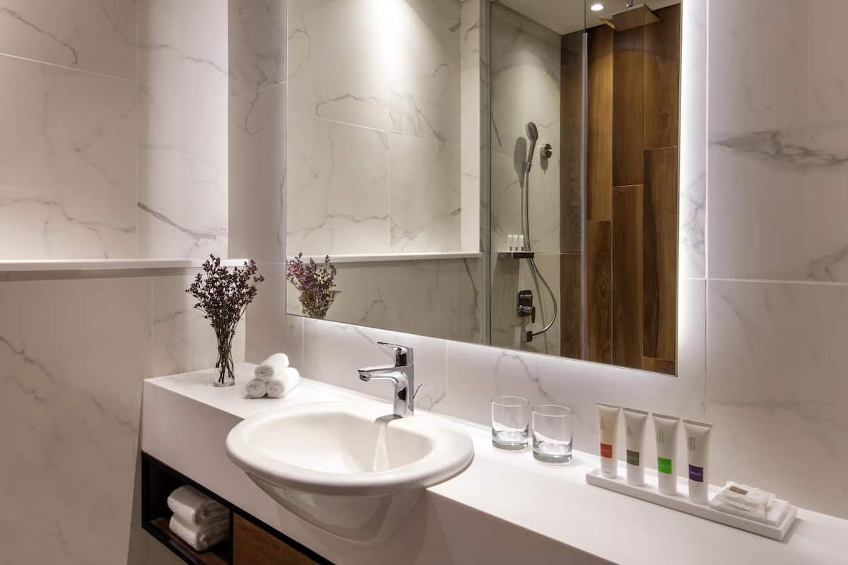 1 slaapkamer, luxe beddengoed, een minibar, individueel gemeubileerd