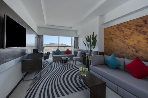 Executive-Zimmer, 1 King-Bett | Blick auf die Stadt