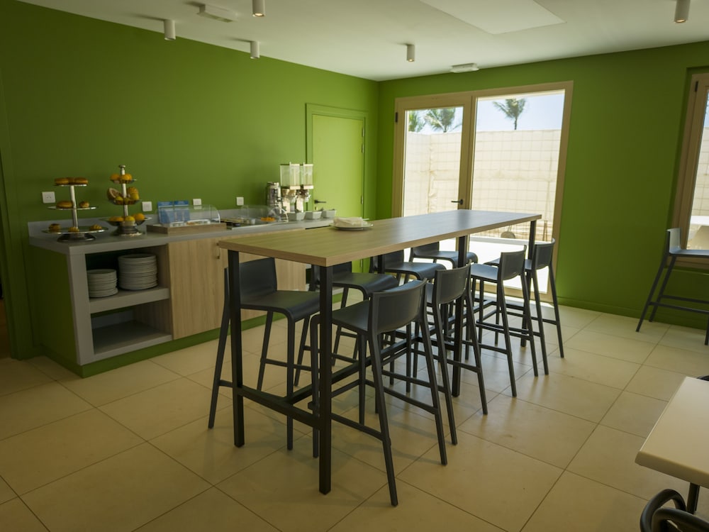 ibis Styles Mayotte Aeroport photo 8