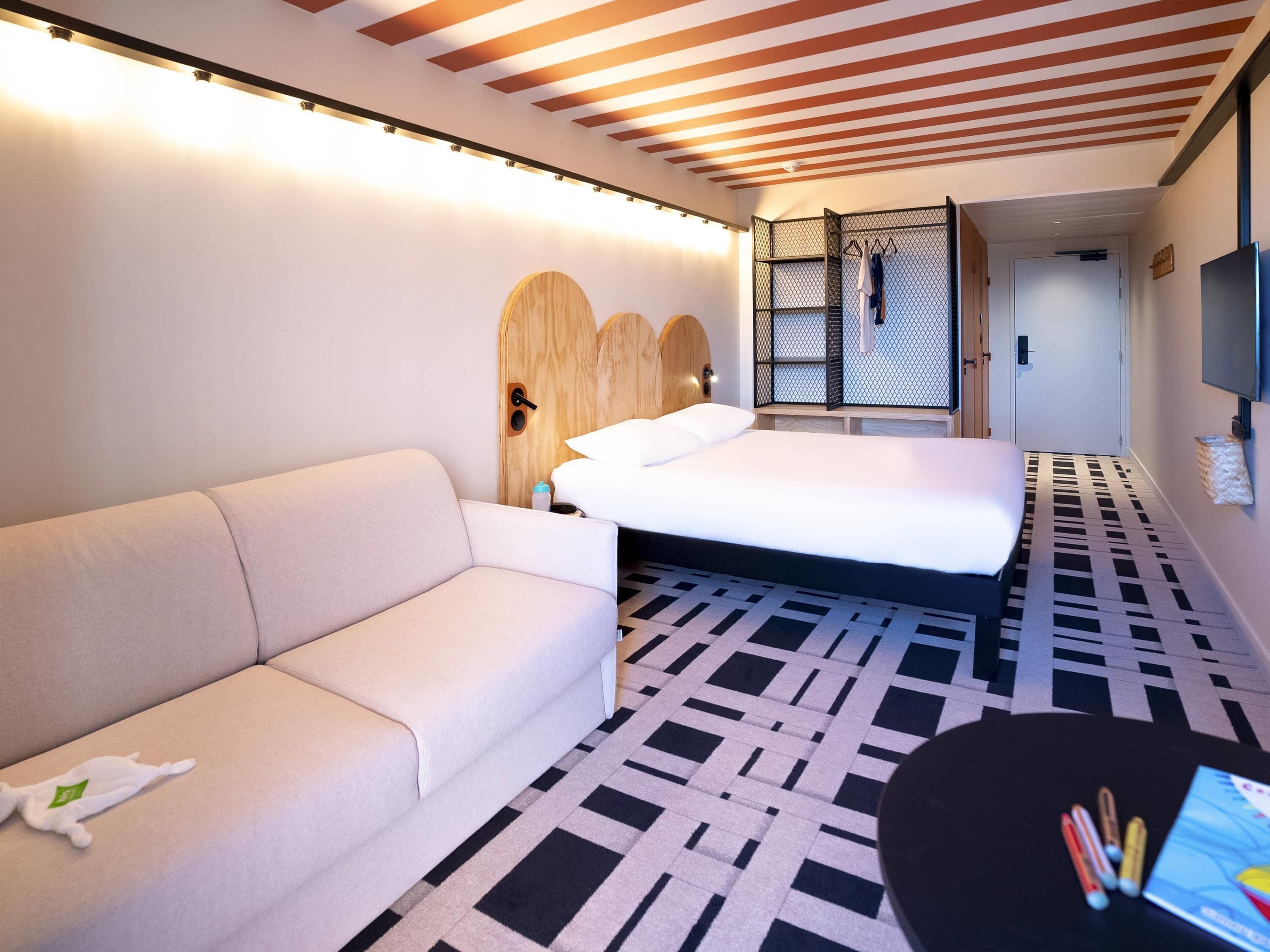 Phòng Tiêu chuẩn, 1 giường đôi và sofa giường | Bộ đồ giường kháng dị ứng, trang bị nội thất với thiết kế riêng biệt 